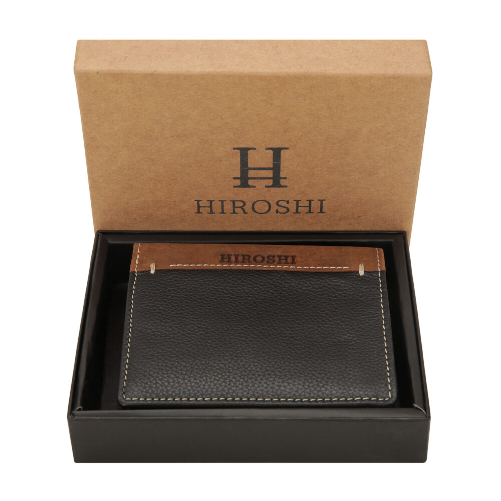 Aaron Black Tan Bi Fold Wallet