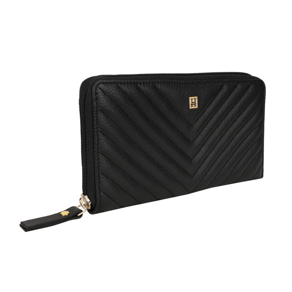 Hiroshi Quilted Signature Black Zip Around Purse - Image 4