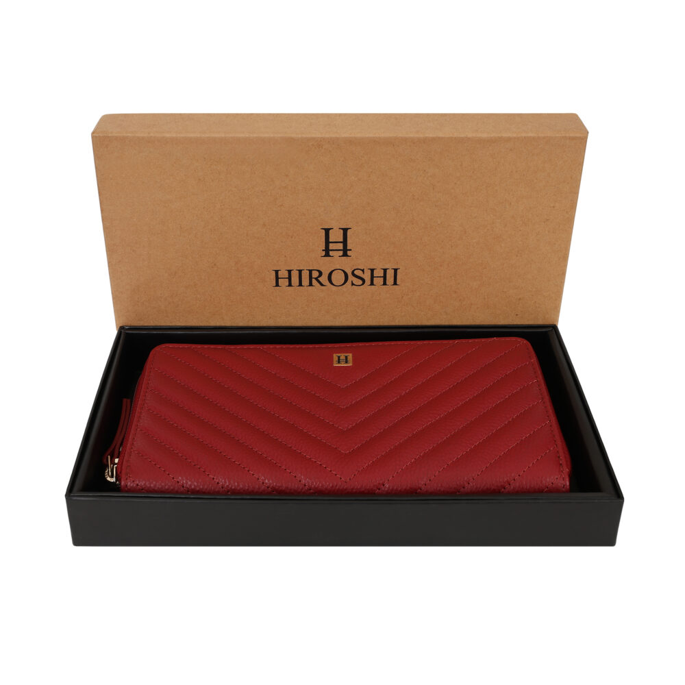 Hiroshi Quilted Signature Red Zip Around Purse - Image 7
