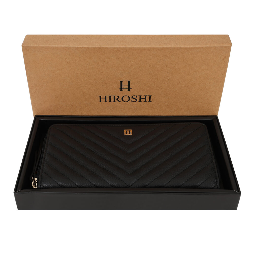Hiroshi Quilted Signature Black Zip Around Purse - Image 7