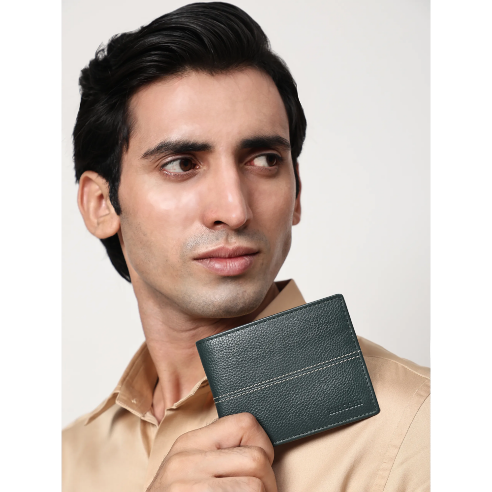 Green Bi Fold Stylish Wallet