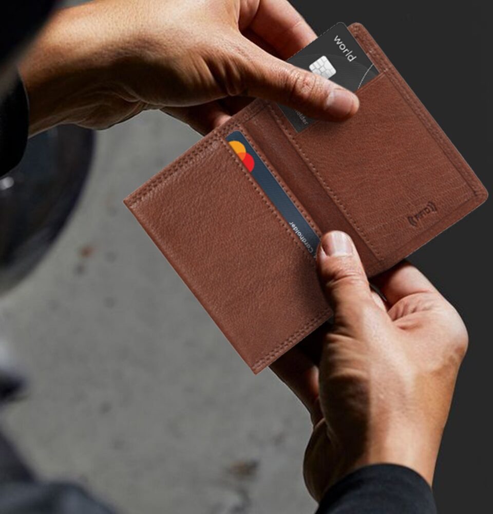 Hiroshi Brown Genuine Leather Compact Visiting Card Holder