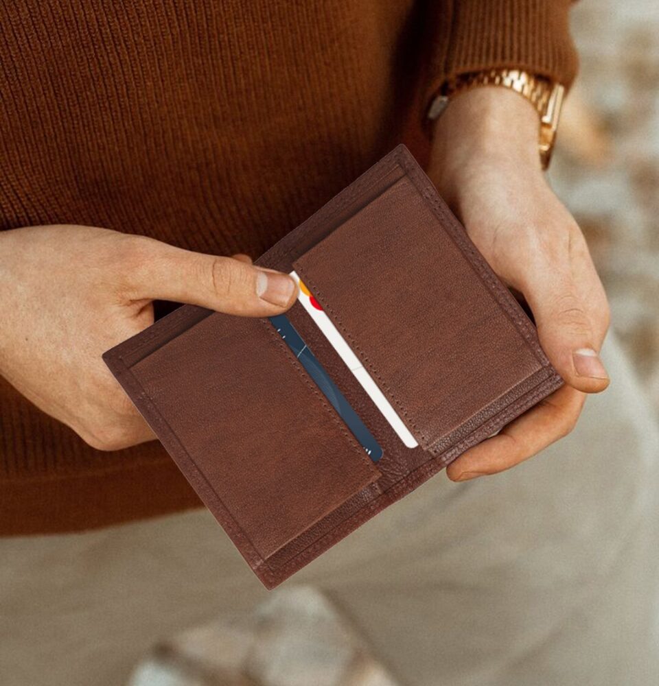 Hiroshi Brown Genuine Leather Compact Visiting Card Holder